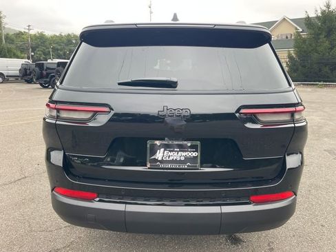 New 2025 Jeep Grand Cherokee L Altitude image 10