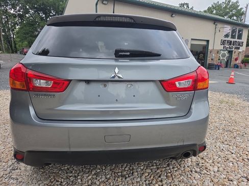 Used 2014 Mitsubishi Outlander Sport SE AWD/4WD image 5