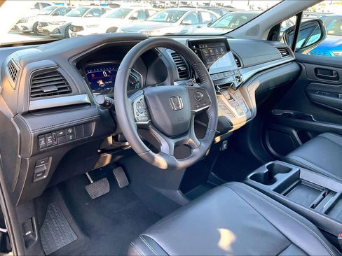 Used 2023 Honda Odyssey EX-L image 16
