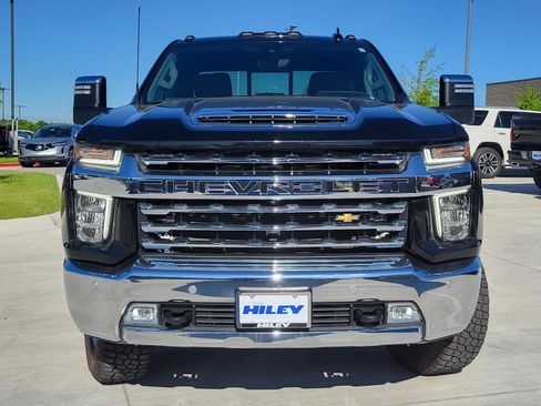 Used 2022 Chevrolet Silverado 3500 LTZ w/ LTZ Plus Package image 2
