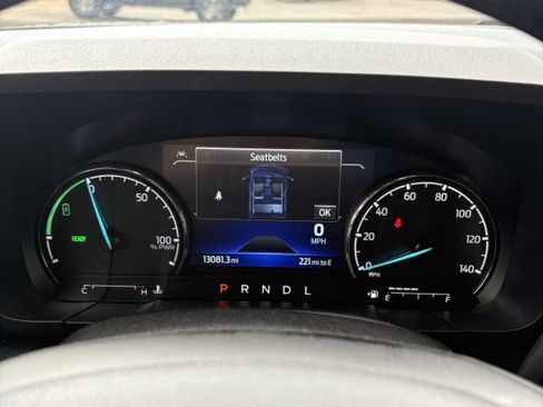 Used 2024 Ford Maverick Lariat image 13