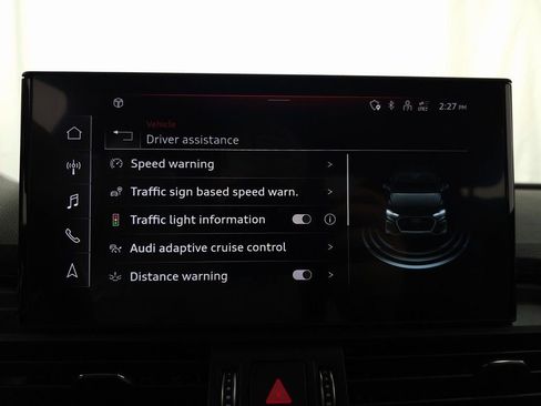 Used 2022 Audi SQ5 Prestige w/ Prestige Package image 27