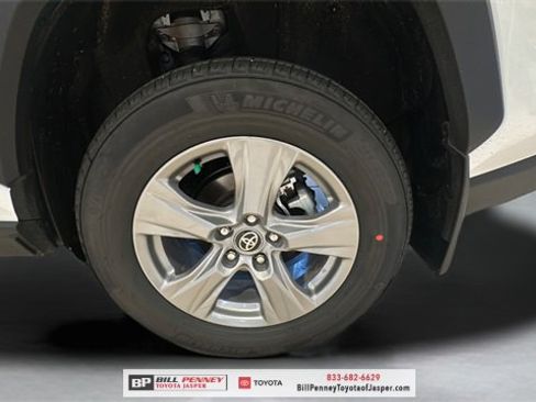 New 2025 Toyota RAV4 XLE image 18