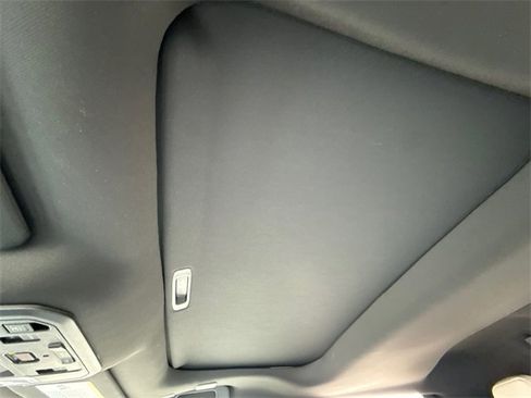 Used 2025 Toyota Tacoma Limited image 26