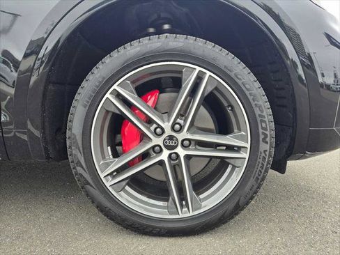 New 2025 Audi Q5 e Premium Plus AWD/4WD image 8
