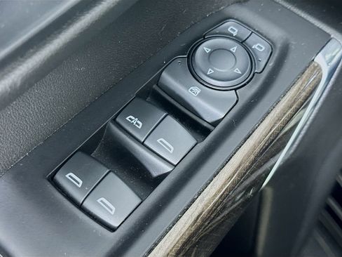 Used 2022 Chevrolet Silverado 1500 LT Trail Boss w/ LPO, Dark Essentials Package AWD/4WD image 20