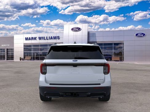 New 2026 Ford Explorer ST-Line w/ ST-Line Street Pack AWD/4WD image 5
