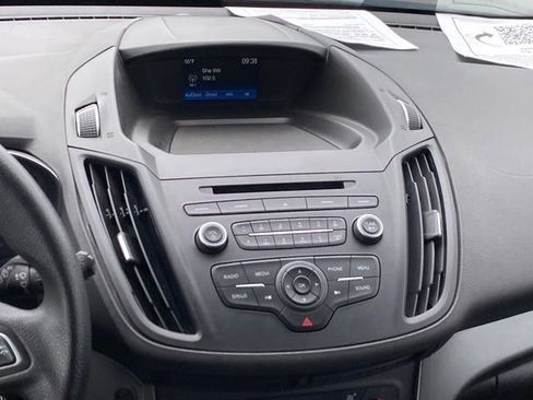 Used 2018 Ford Escape SE image 9