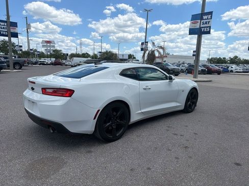 Used 2017 Chevrolet Camaro LT image 5