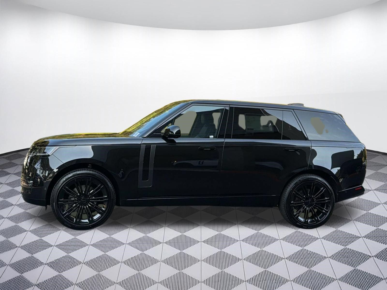 New 2026 Land Rover Range Rover Long Wheelbase SE AWD/4WD image 2