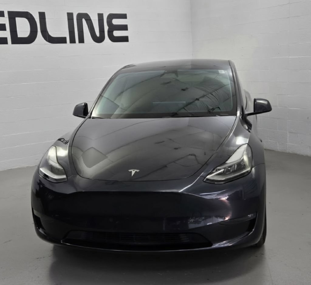 Used 2024 Tesla Model Y Long Range AWD/4WD image 3