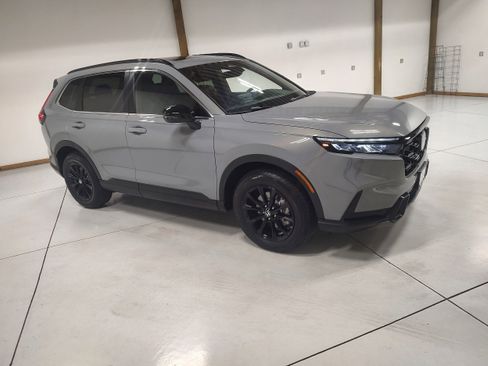 Used 2025 Honda CR-V Sport image 2