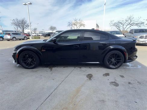 Used 2022 Dodge Charger Scat Pack image 3