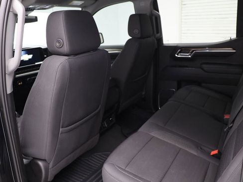 Used 2024 Chevrolet Silverado 1500 LT image 14