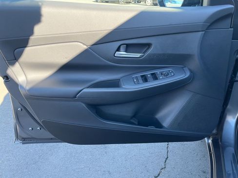 New 2026 Nissan Sentra SV FWD image 17