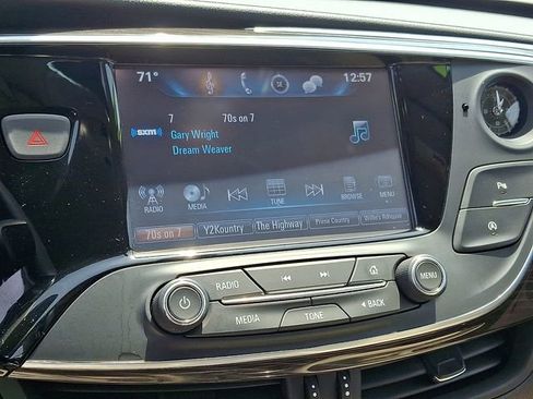 Used 2020 Buick Envision Essence AWD/4WD image 16