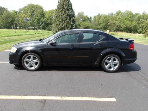 Used 2014 Dodge Avenger SE w/ Rallye Appearance Group FWD image 9