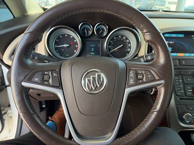 Used 2013 Buick Verano FWD image 5