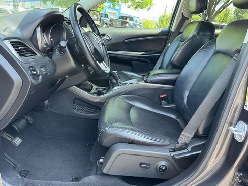 Used 2017 Dodge Journey Crossroad w/ Popular Equipment Group FWD image 22