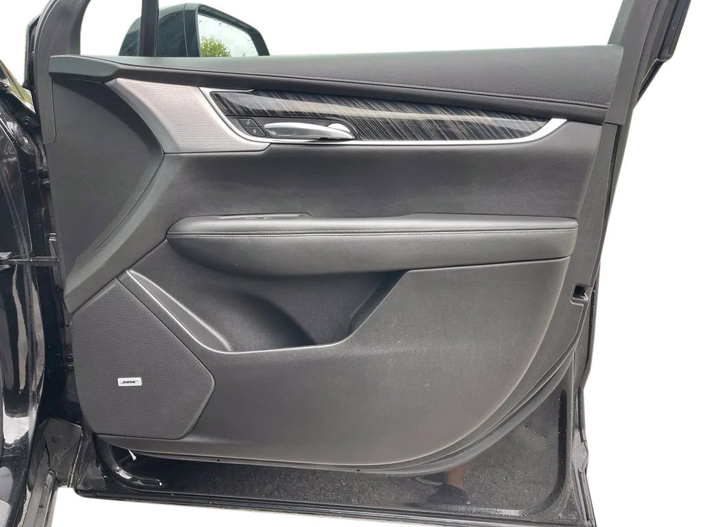 Used 2023 Cadillac XT6 Premium Luxury FWD image 21