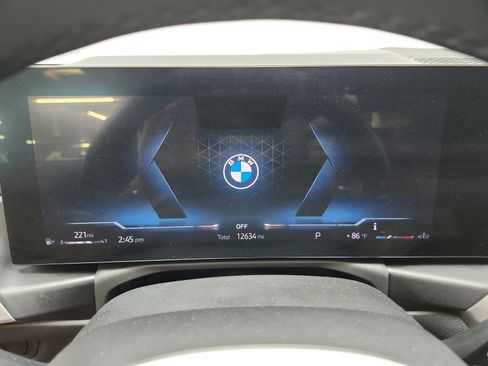 Used 2024 BMW 430i Coupe w/ M Sport Package RWD image 9