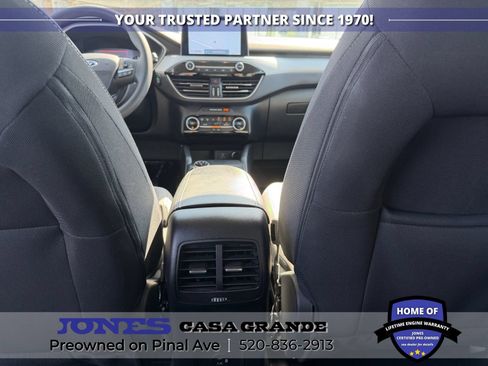 Used 2021 Ford Escape SE FWD image 18