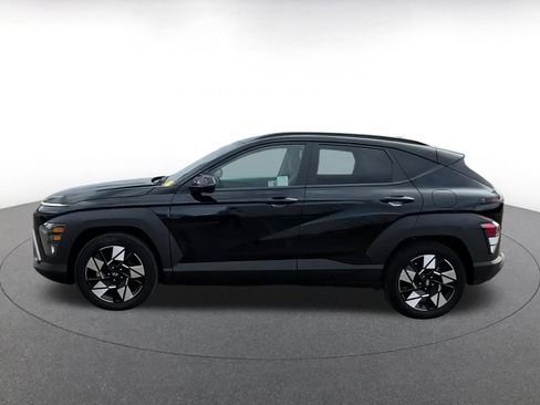 Used 2025 Hyundai Kona SEL image 9