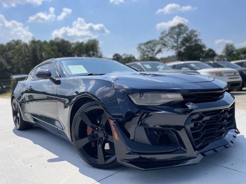 Used 2018 Chevrolet Camaro SS RWD image 1