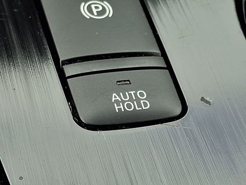 Used 2024 Nissan Rogue SV AWD/4WD image 23