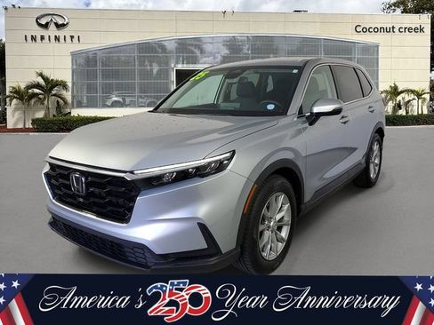 Used 2025 Honda CR-V EX image 3