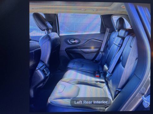 Used 2014 Jeep Cherokee Limited w/ Technology Group image 10