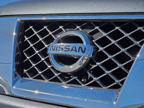 Used 2017 Nissan Frontier SV w/ SV Value Truck Package image 11