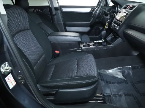 Used 2017 Subaru Outback 2.5i Premium image 31