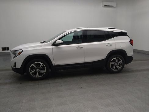 Used 2019 GMC Terrain SLT w/ Preferred Package image 2