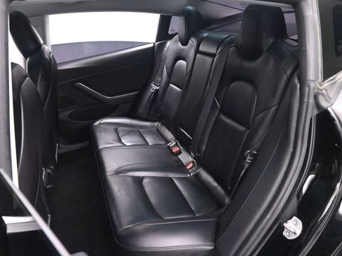 Used 2018 Tesla Model 3 Long Range image 15
