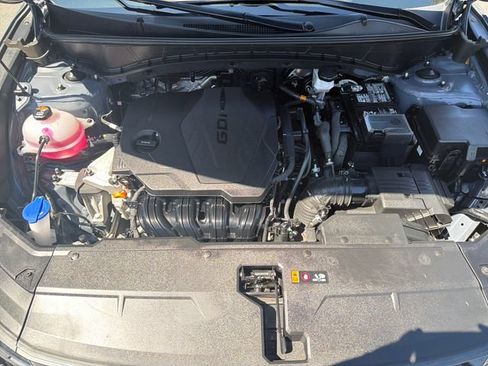 Used 2025 Hyundai Tucson SEL FWD image 18