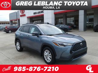 Used 2025 Toyota Corolla Cross LE image 1
