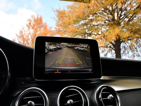 Used 2018 Mercedes-Benz GLC 300 GLC 300 image 14