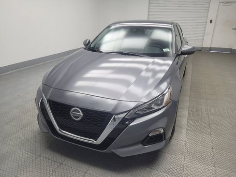 Used 2022 Nissan Altima 2.5 SV FWD image 15