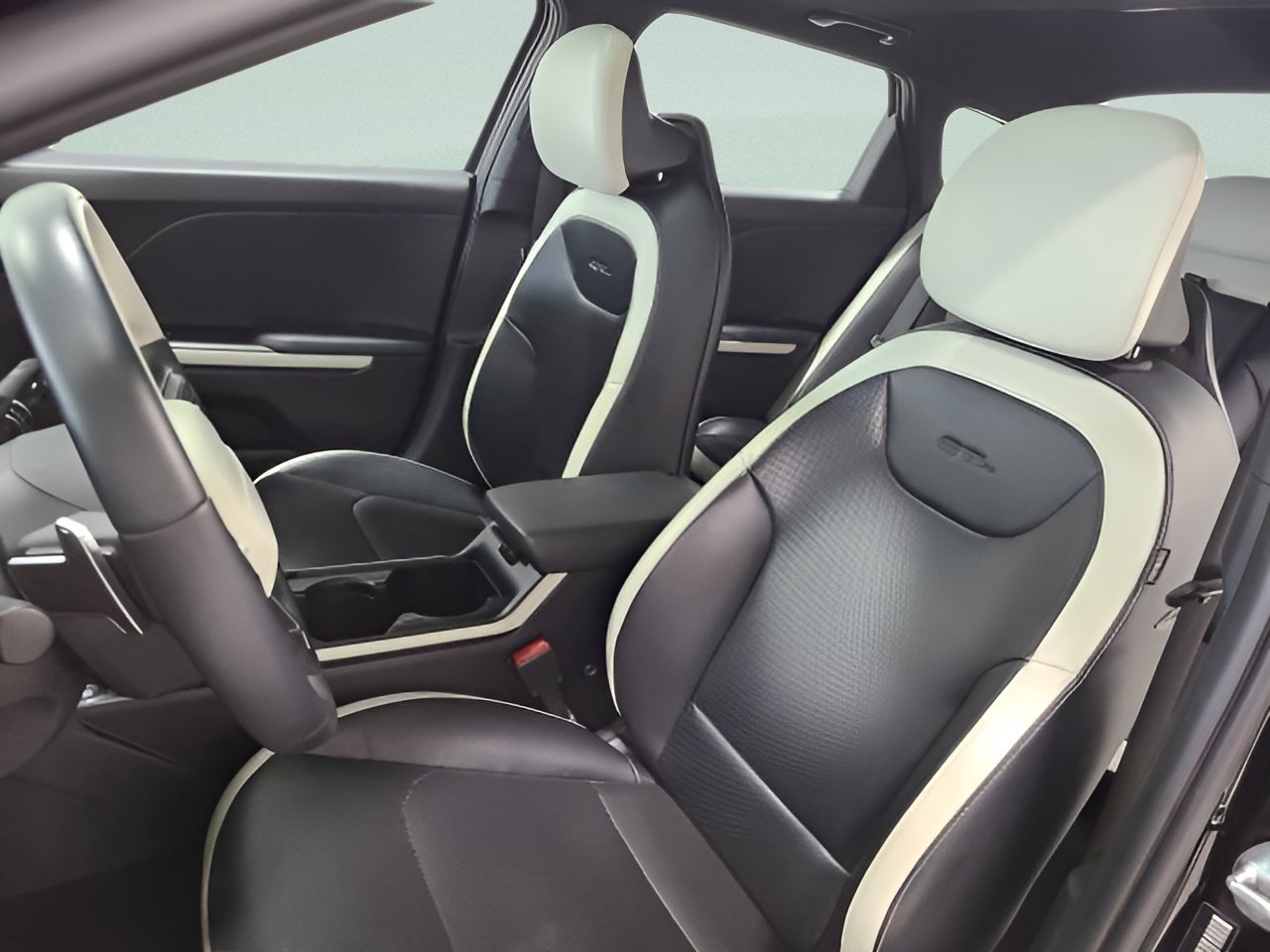 Used 2025 Kia K4 GT-Line Turbo FWD image 19