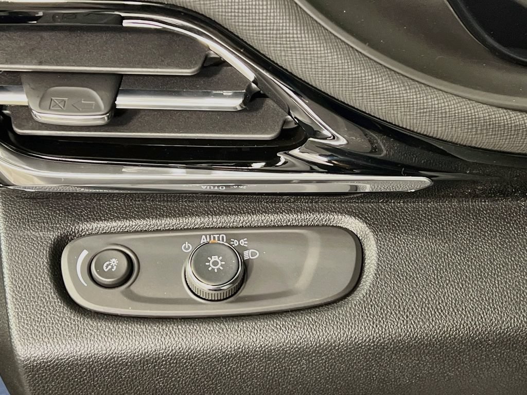 New 2026 Buick Envista Sport Touring w/ Convenience I Package FWD image 9