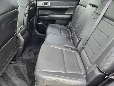 Used 2025 Hyundai Santa Fe Limited AWD/4WD image 30