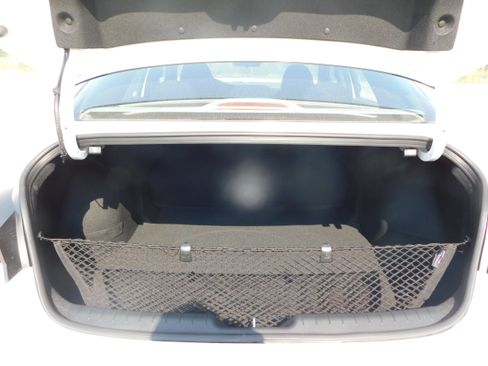 Certified 2025 Hyundai Elantra Sport FWD image 9