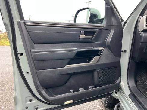 Used 2022 Toyota Tundra Limited image 18