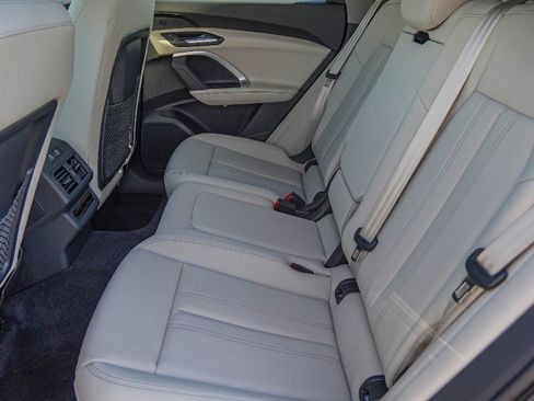 New 2025 Audi Q5 Premium image 22