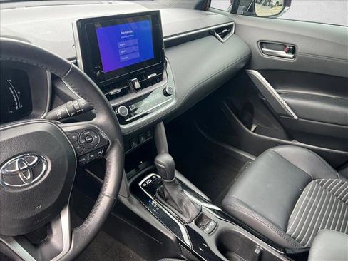 Used 2024 Toyota Corolla Cross AWD Hybrid w/ Convenience Package image 15