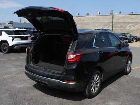 Used 2020 Chevrolet Equinox LT w/ Driver Convenience Package AWD/4WD image 7