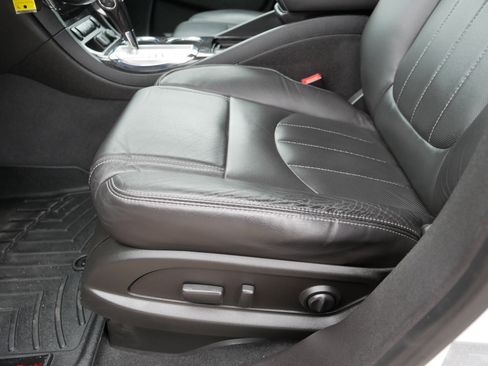 Used 2017 Buick Enclave Leather image 20