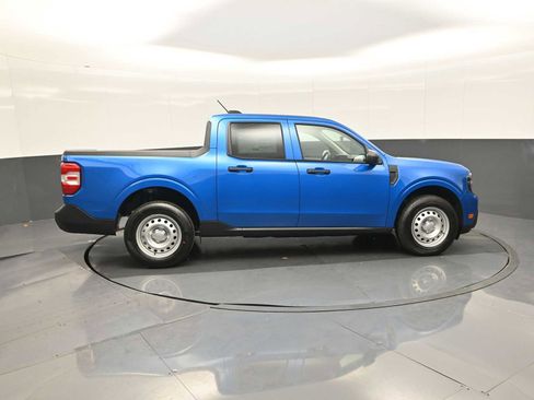 New 2025 Ford Maverick XL w/ Equipment Group 101A image 9