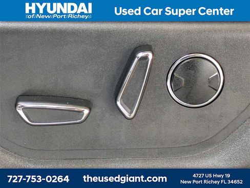 Used 2023 Ford Expedition Limited image 28